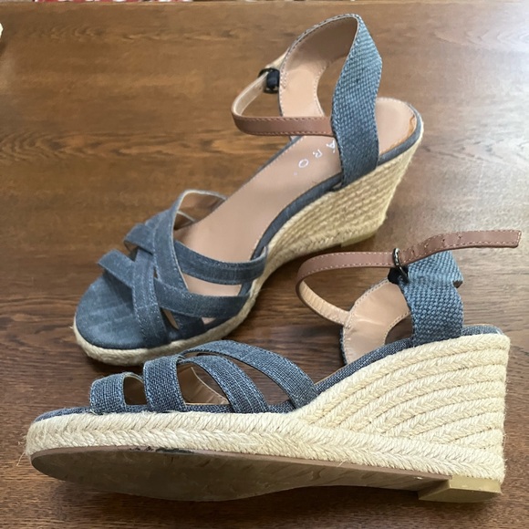 Pesaro high heel ‘Leila’ denim wedges w/tan brown strap + cream jute wedge. 8s - Picture 2 of 5